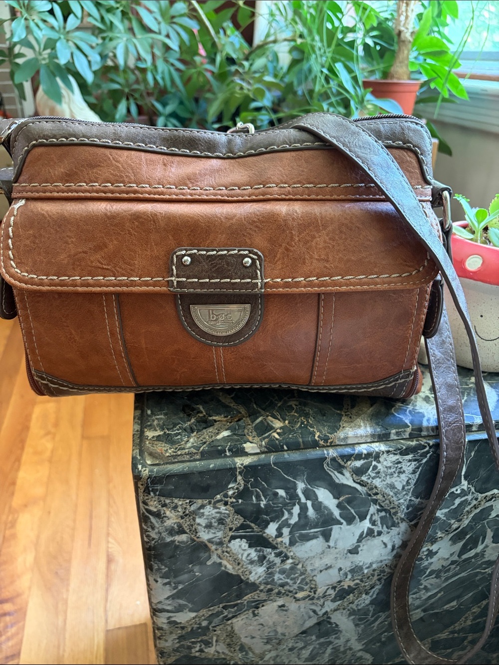 Leather Crossbody Bag in Brown - b.o.c.